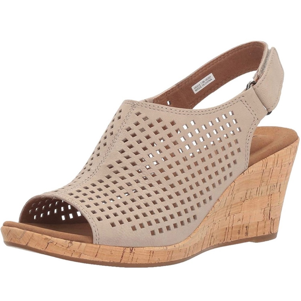LifeStride Wedge Sandal’s in Tan